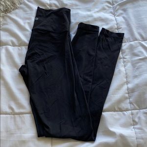 Full length black lululemon leggings